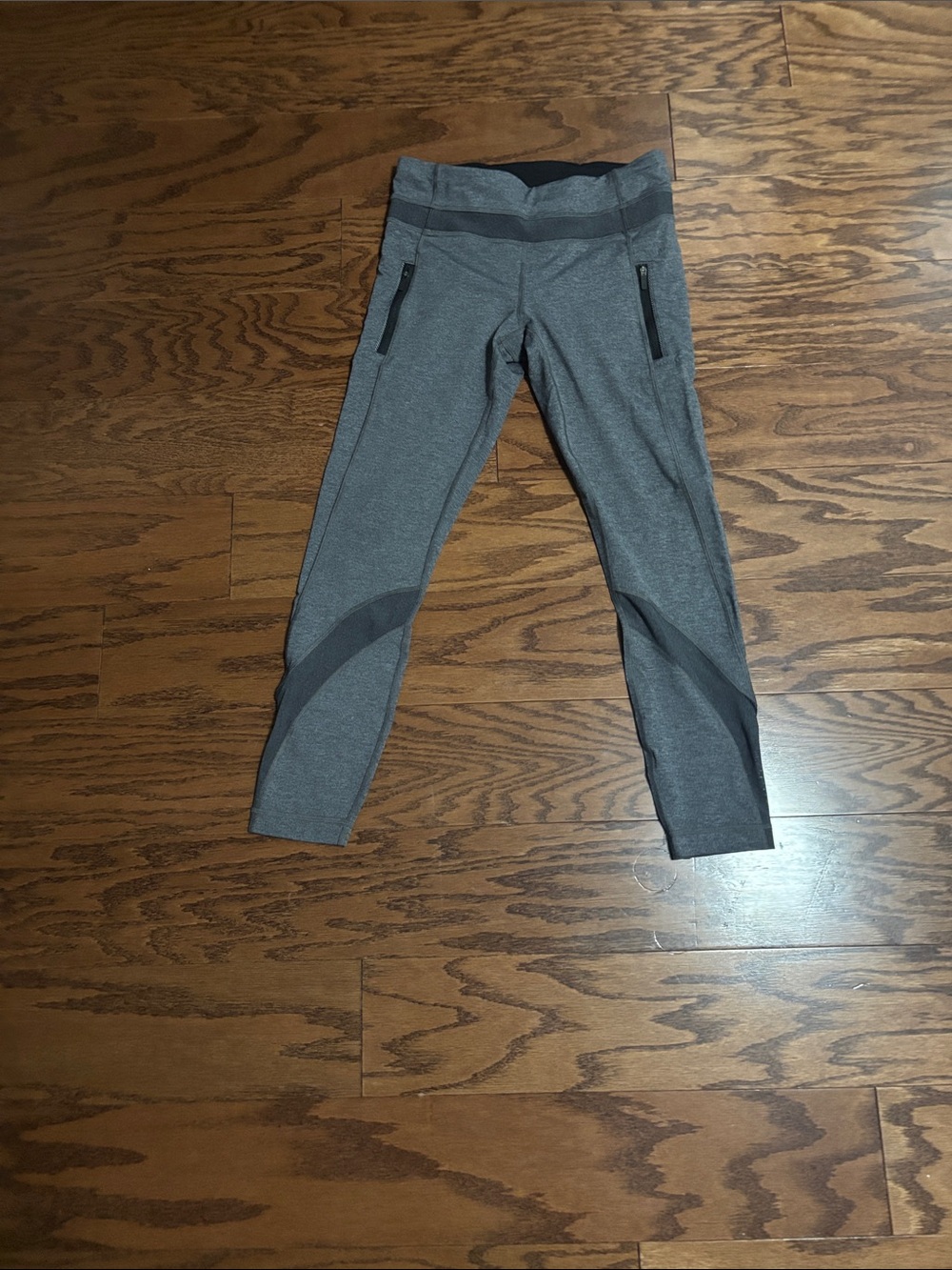 Lululemon Gray Performance Leggings with Black Accent Panels
